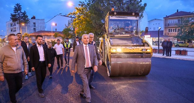 Başkan Zolan'dan Bozkurt'ta gece asfalt mesaisi