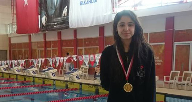 Yüzmenin Prensesi İlayda Türkiye Şampiyonu