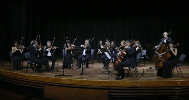 PAÜ Akademik Oda Orkestrası'ndan Yeni Yıl Konseri
