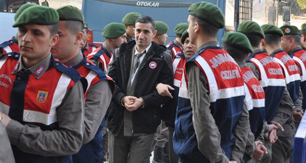 FETÖ'den 6 subaya verilen cezalar ile 41 sanık hakkındaki beraat kararı onandı