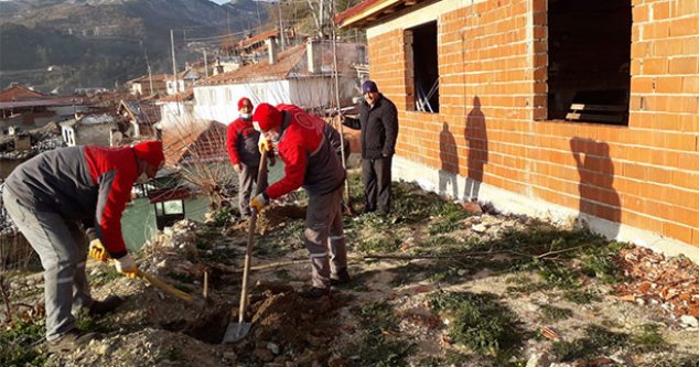 Buldan Belediyesi'nin ağaçlandırma çalışmaları devam ediyor
